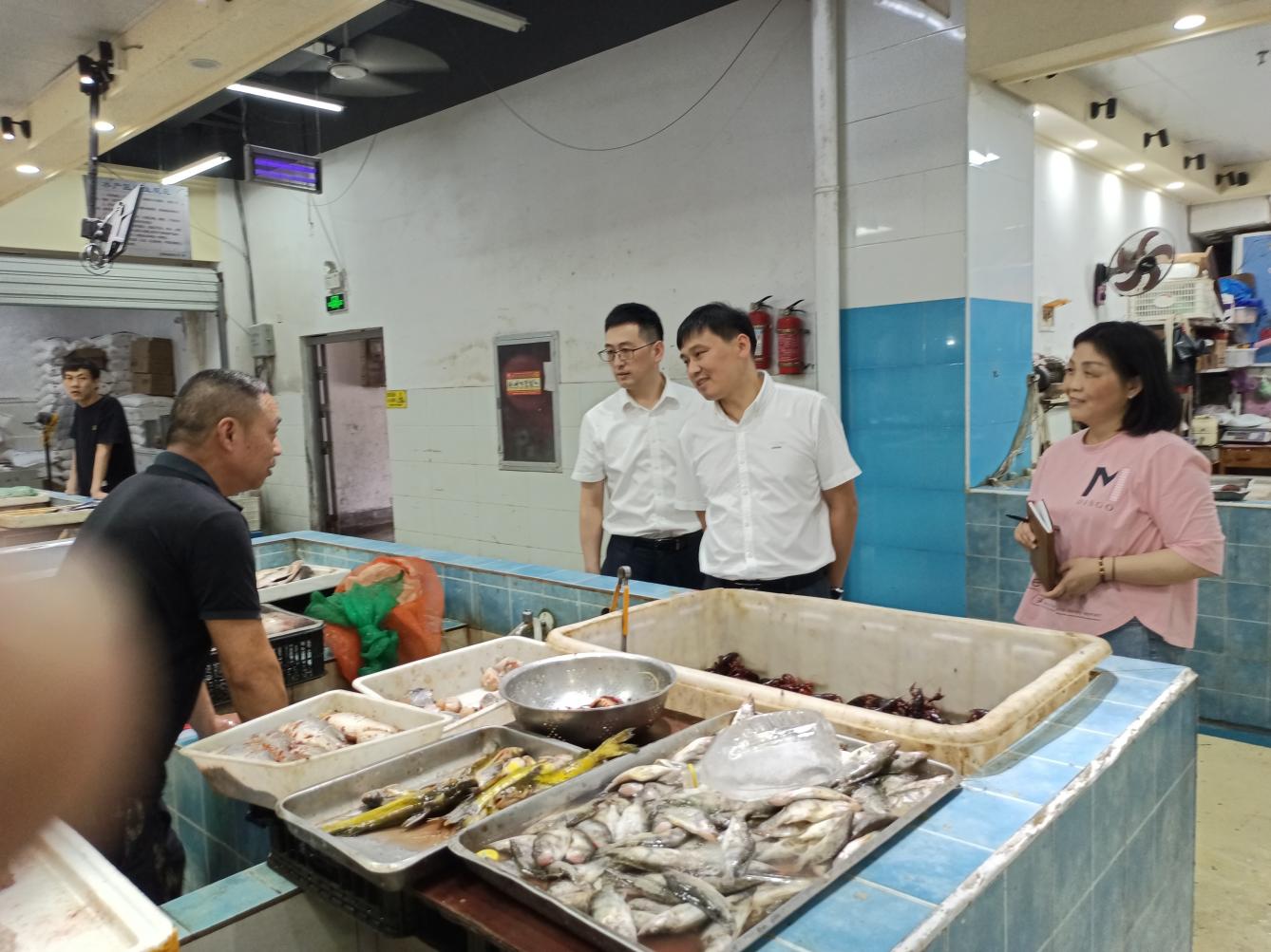 管好“菜籃子”，守護“大民生”國資運營公司開展菜市場大巡查
