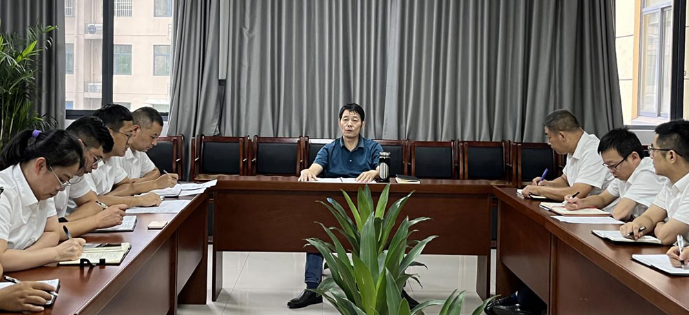 城建投公司黨支部召開黨員（擴大）會議暨酒駕、醉駕等違法犯罪行為警示教育集體談話會