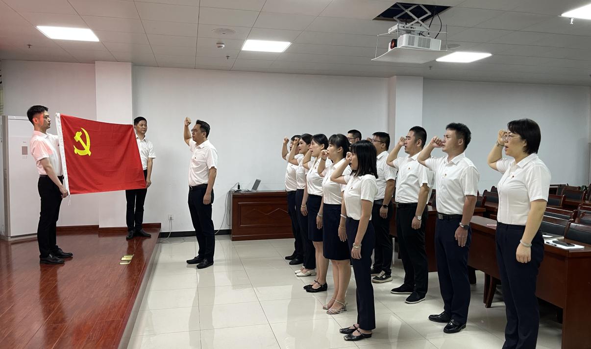屯溪區國投集團黨委開展慶祝中國共產黨成立104周年系列活動