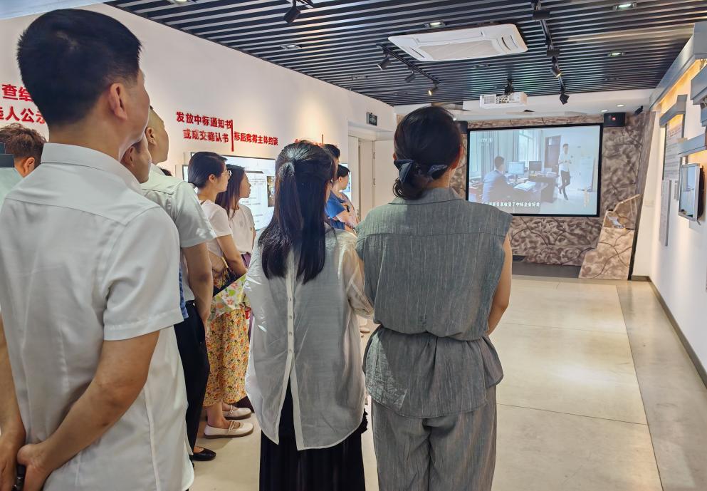 屯溪區國投集團黨委開展慶祝中國共產黨成立104周年系列活動